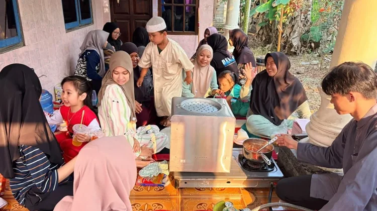 Mahasiswa UMBJM Kembangkan Madu Kelulut Jadi Kelumi