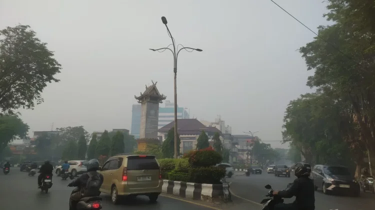 Kalsel Cerah Berawan, Kabut Asap Selimuti Banjarmasin