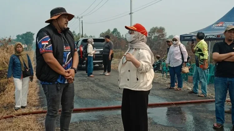 Ditengah Kepungan Karhutla, Wali Kota Banjarbaru Beri Dukungan untuk Relawan