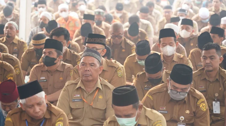 Bagian Umum Fasilitasi Salat Istisqa di Balai Kota , Karpet Disiapkan untuk Jemaah