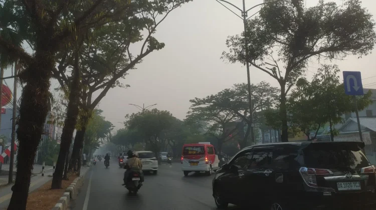 Kalsel Cerah, Kabut Asap Tipis Selimuti Banjarmasin