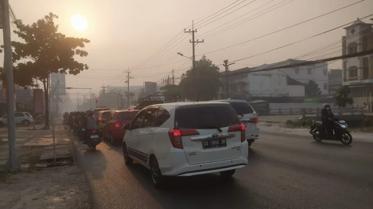 Kalsel Cerah Berawan, Banjarmasin Diselimuti Kabut Asap