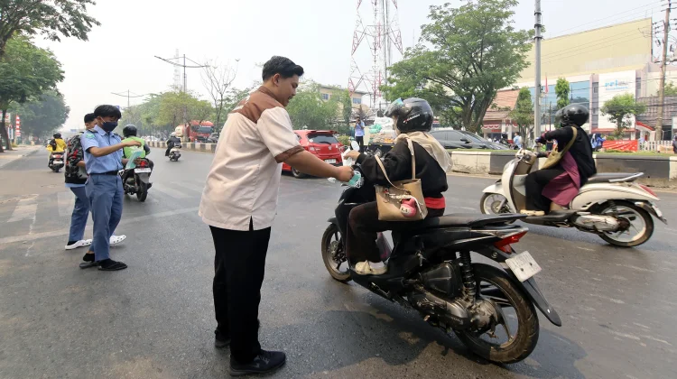 Tips Lindungi Diri dari Kabut Asap Karhutla