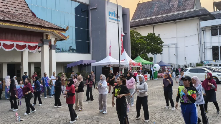 RRI Fest 2026 Meriah, Peserta Antusias Ikuti Senam Zumba