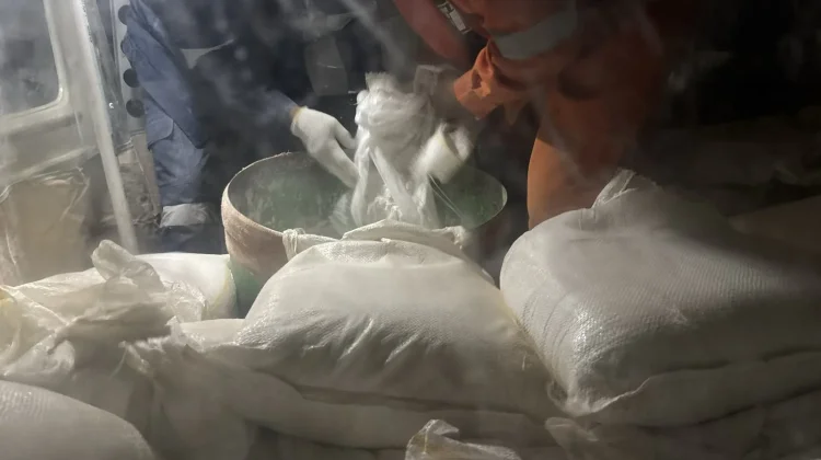 OMC Kalsel, Tiga Ton NaCl Disemai dari Udara