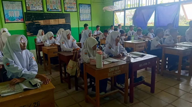SMPN 8 Banjarmasin Terapkan Pembelajaran Tatap Muka Terbatas