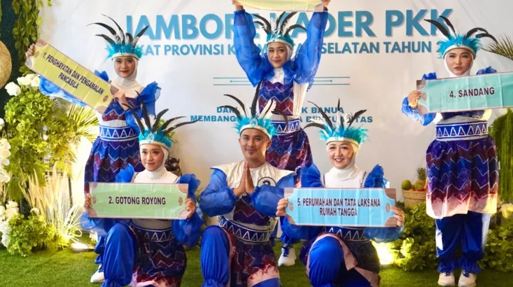 Semangat Optimis Kontingen TP PKK Banjarbaru di Jambore PKK Kalsel 2026