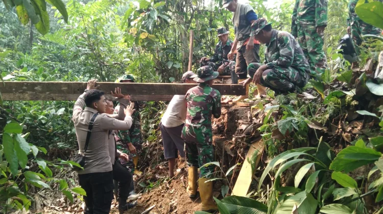 Kodim 1002/HST Gelar Karya Bakti di Tanah Habang