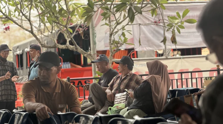Muaythai Indonesia Kalsel Beri Bantuan untuk Keluarga Korban KM Virgo