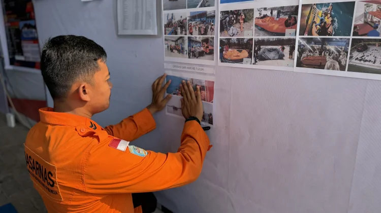 Operasi Hari Ketujuh, Tim SAR Temukan Satu Life Raft Kosong
