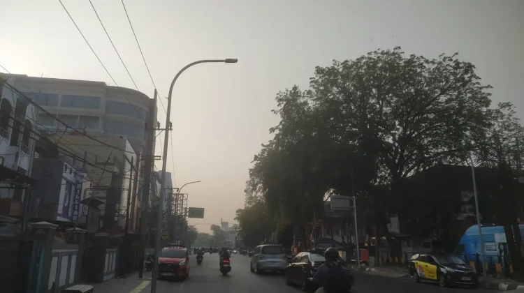 Kalsel Cerah, Bandara Syamsudin Noor Berkabut Asap