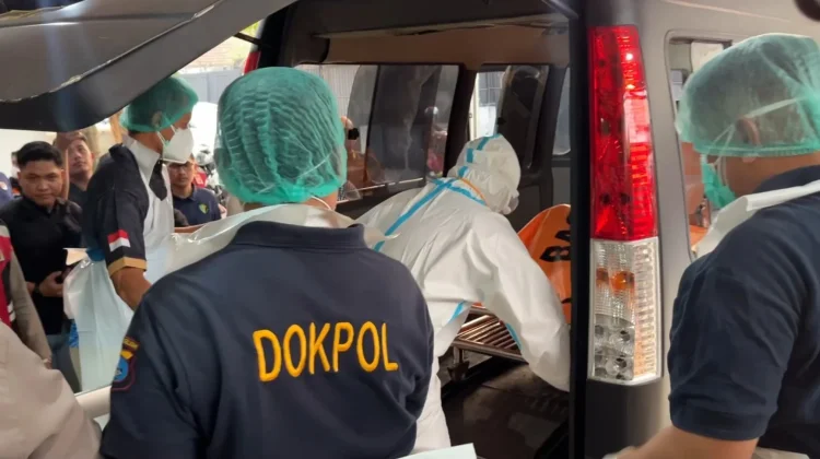 Tiba di RS Bhayangkara Banjarmasin, Satu Jenazah KM Virgo Masih Diidentifikasi