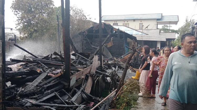 Tiga Rumah Terbakar di Gang Binaan Banjarmasin, Dua Anggota BPK Tersengat Listrik