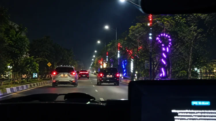 Menyala hingga Larut Malam, Wali Kota Tekankan Lampu Hias jangan Mubazir Listrik