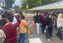 PKL “Kuasai” Badan Jalan, Pasar Wadai Banjarmasin Semrawut!