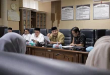 Pansus II DPRD Kalsel Bahas Raperda TJSLP