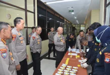 Kapolda Kalsel, Wakapolda dan PJU Jalani Tes Urine