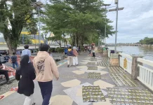 Pasar Wadai: Cerita Penjual Tikar Mengais Rezeki di tengah Pro-Kontra