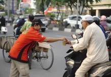 Komunitas CBR Banjarmasin Gelar Aksi Berbagi Takjil Ramadan