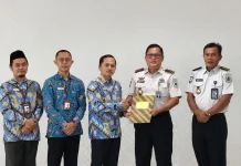 Ombudsman Kalsel Serahkan Hasil Opini Penilaian Maladministrasi Tahun 2025