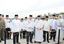 Bupati Batola Dampingi Gubernur Meresmikan Kawasan Wisata Bawah Jembatan Barito
