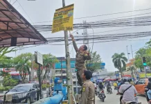 Banjarmasin Dibanjiri Banner Liar! Satpol PP Klaim Selalu Tertibkan