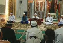 Guru Busu Ajak Jamaah Tinggalkan Maksiat