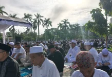 Penuh Khidmat, Ribuan Masyarakat Salat Idulfitri di Masjid Sabilal Muhtadin