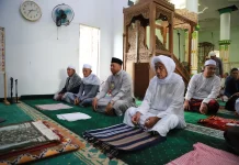 Suasana Khidmat Warnai Salat Idulfitri di Tatah Mesjid