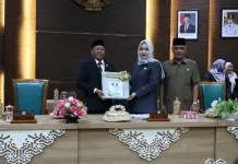Bupati Sampaikan LKPJ 2025 di Paripurna DPRD Batola