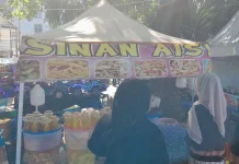 Buah Asinan Punya Cita Rasa  Banyak Diminati Warga
