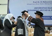 Rektor UNUKASE Hadiri Pengukuhan Guru Besar UNISKA MAB