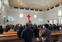 Jemaat HKBP Banjarmasin Hayati Makna Jumat Agung