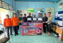 BPBD Banjar Salurkan Bantuan Dana kepada Korban Puting Beliung di Desa Melayu