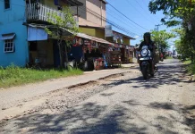 Rusak Menahun, Jalan di Tatah Belayung Jadi ‘Jebakan Maut’! PUPR Kemana?