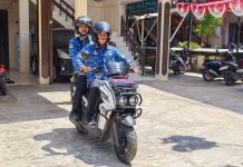 Diskominfosandi HSU Operasikan Dua Motor Listrik guna Mendukung Transisi Energi