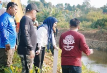 Wali Kota Banjarbaru Pimpin Susur Sungai dan Aksi Bersih Sungai Karet