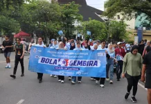 Antusiasme Warga Warnai Fun Walk TVRI–RRI di Banjarmasin jelang Piala Dunia 2026