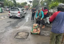 Kawal Jalan Mulus di Banjarbaru, Wali Kota Instruksikan Camat dan Lurah Responsif