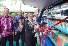 Mobil Pintar Turun ke Kampung, Cara Baru Jemput Anak-Anak Tak Putus Belajar