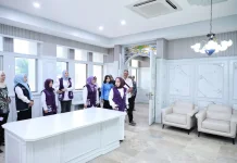 Hj. Fathul Jamnah Muhidin Resmikan Sekretariat TP Posyandu