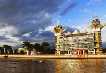 Siring Menara Pandang Ramai Jadi Tempat Lari Warga