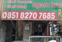 Nasi Campur Buatan Pak Ifan  Diminati  Warga