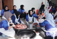 RSUD Sultan Suriansyah Tebar Daging Kurban hingga ke Rusunawa dan Panti Asuhan