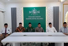 Rektor UNUKASE Hadiri Pelantikan Pengurus Baru FR-PTNU