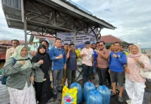 Pemprov Kalsel Bantu Sarana Budidaya Gabus  ke Pokdakan Mandiri Bersama