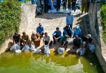DPRD dan DKP3 Banjarbaru Tebar Ribuan Benih Ikan untuk Ketahanan Pangan