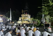 Puncak Hari Raya Galungan, Umat Hindu Padati Pura Agung Jagat Natha Banjarmasin