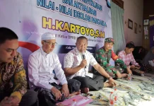 Kartoyo Sosialisasikan Nilai Pancasila Kepada Warga Desa Pakan