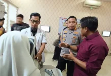 Ratusan Pelajar Terima Kacamata Gratis Dari Polresta Banjarmasin